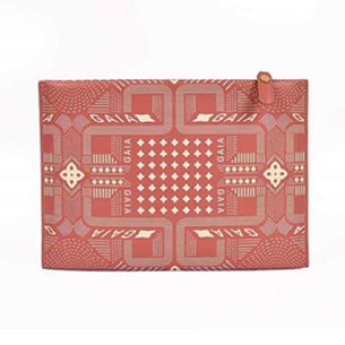Geometric Clutch - Coquille