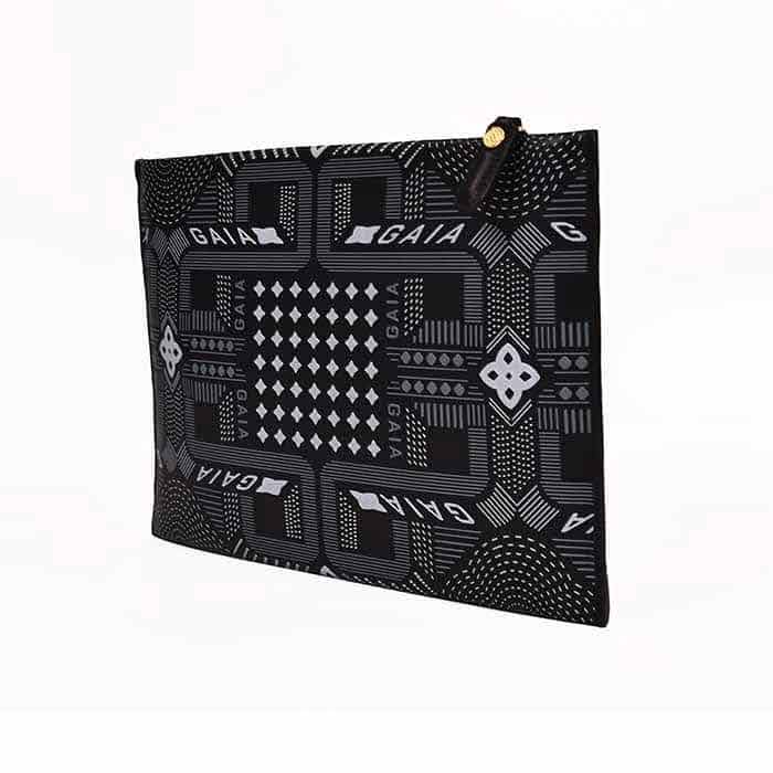 Geometric Clutch - Black